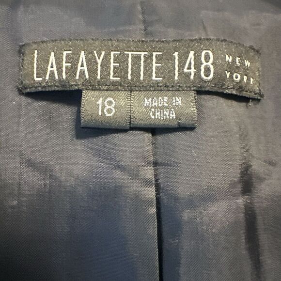 Lafayette 148 New York Button Front Blazer Jacket Size 18 Black Silk Blend - Picture 3 of 9